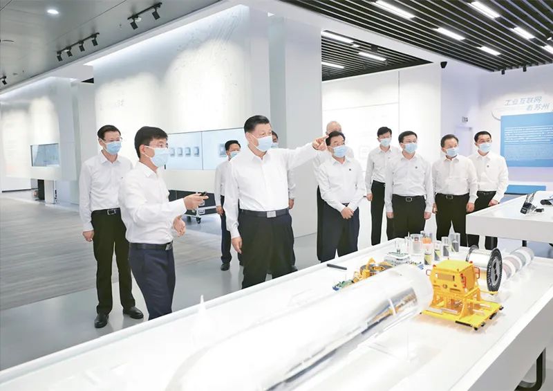 [封面圖片][高層聲音]《求是》雜志發表習近平總書記重要文章《加強基礎研究 實現高水平科技自立自強》.jpg